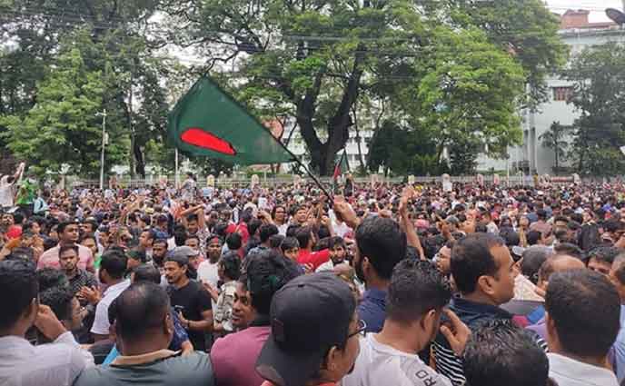 সরকারের পদত্যাগে এক দফা ঘোষণা বৈষম্যবিরোধী ছাত্র আন্দোলনের