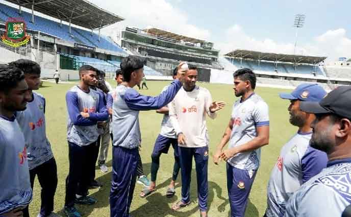 শরিফুলদের পেস বোলিং ক্লাসে যুবারা