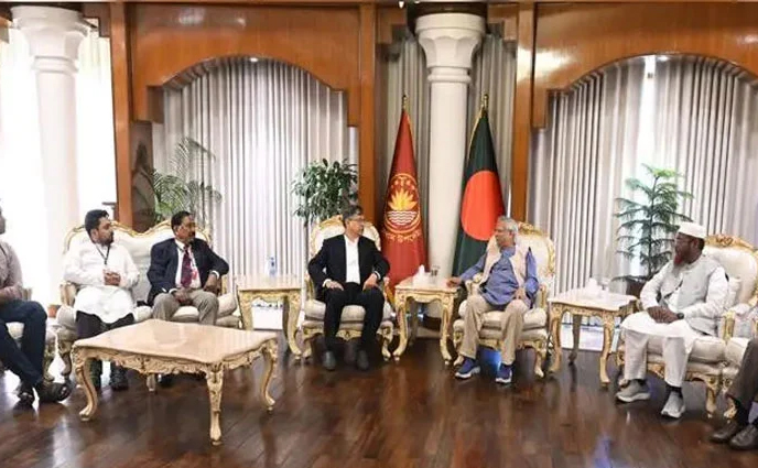 পারস্পরিক আক্রমণ বন্ধে রাজি তিন দল