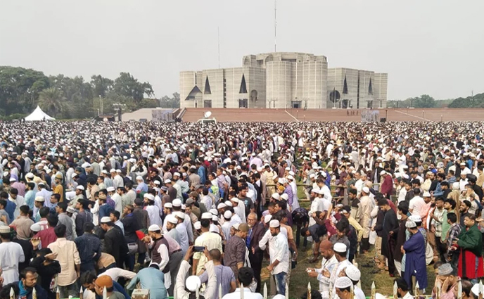 ছবিতে শরিফ ওসমান হাদির জানাজা ও দাফন